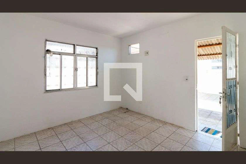 65 m² studio with a balcony, laundry area — photo 7