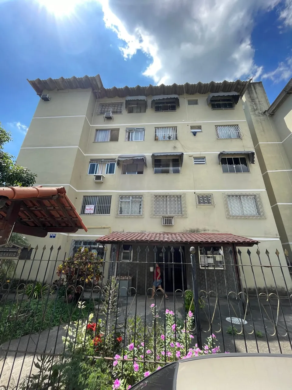 1-bedroom apartment with a gas stove and 1 bathroom — photo 12