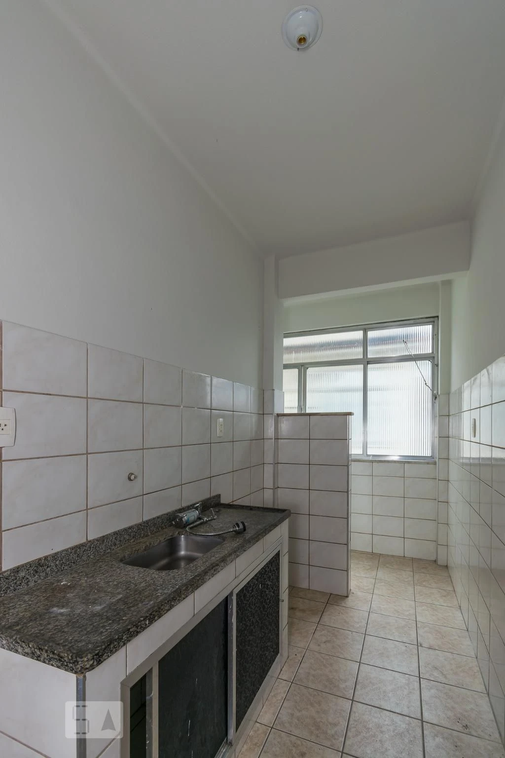 Unfurnished 1-bedroom apartment with 1 bathroom — photo 2