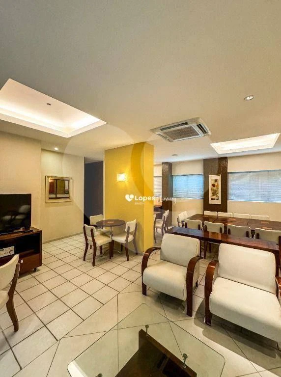 158 m² duplex penthouse with 3 bedrooms and 4 bathrooms — photo 34