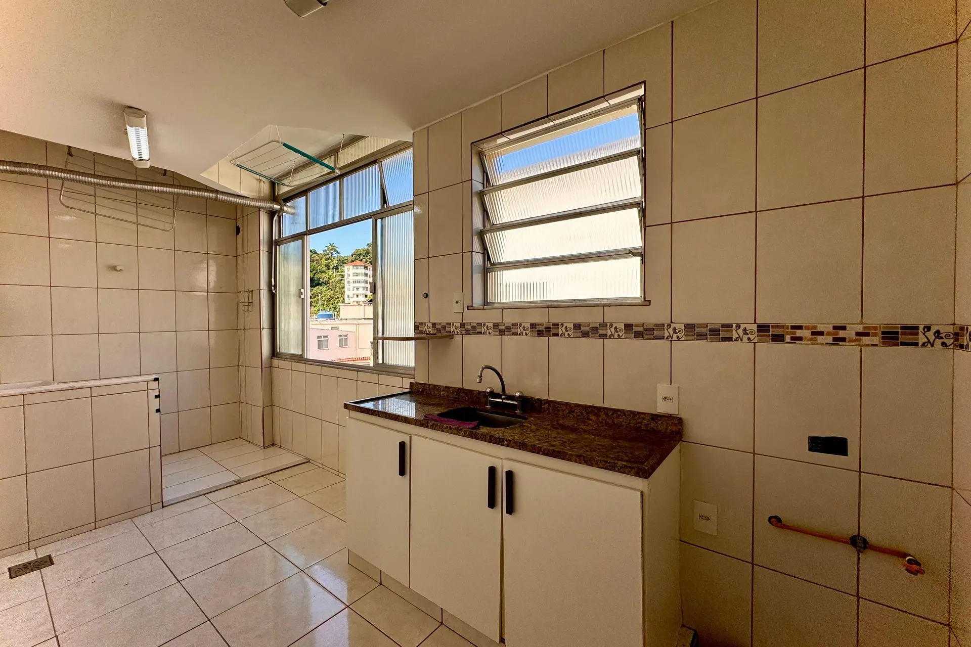 Квартира: 2 спальні, 1 з власною ванною кімнатою, 71 м² — photo 10