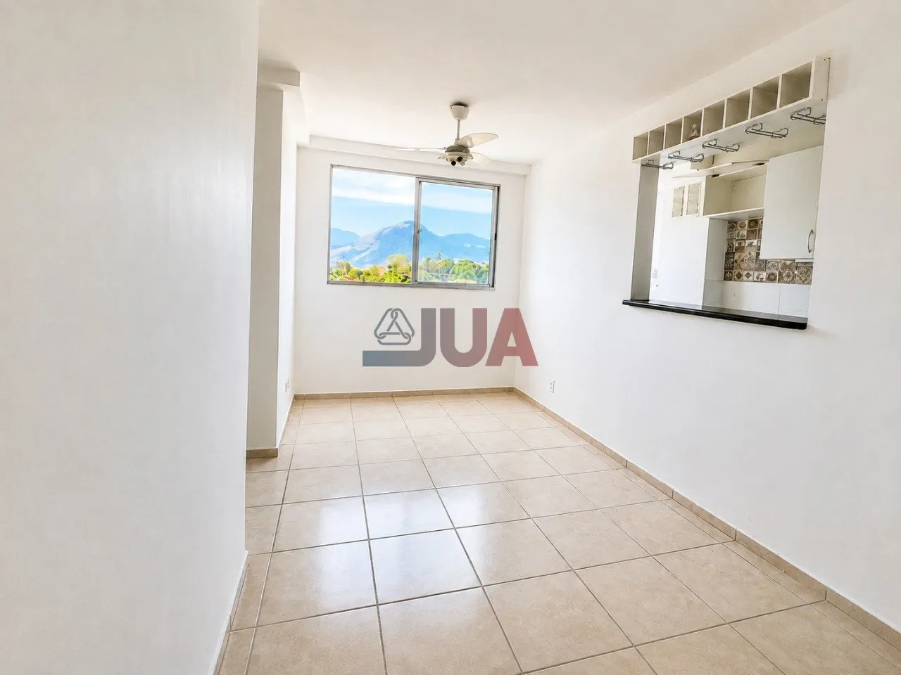 2-bedroom apartment with open-plan kitchen and 1 parking spot — photo 4