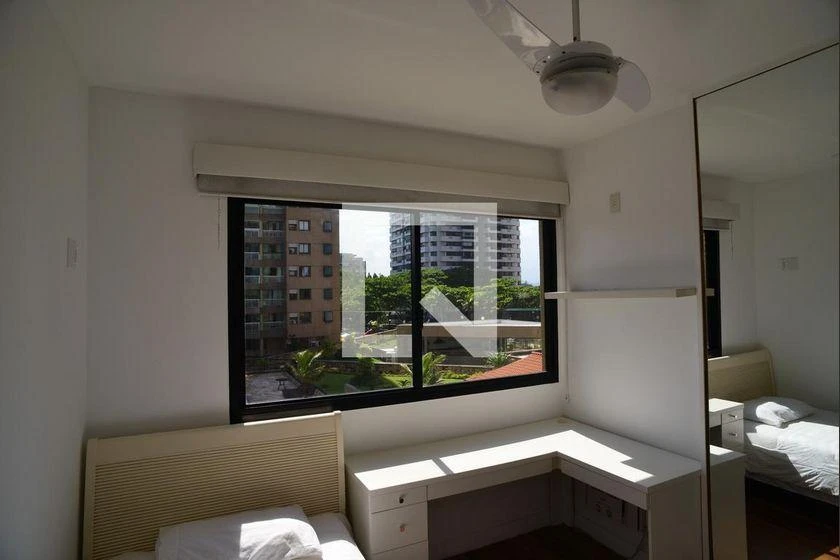 Furnished 4-bedroom apartment 145 m² with 2 parking spots — photo 3