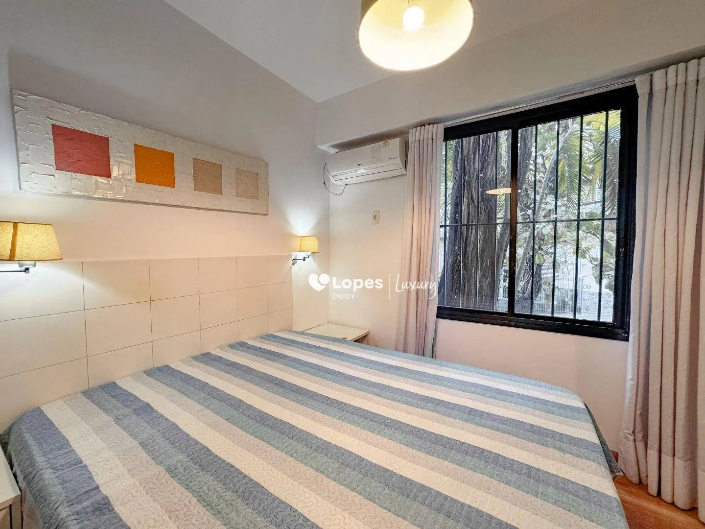 100 m² apartment with 3 bedrooms and a balcony — photo 45