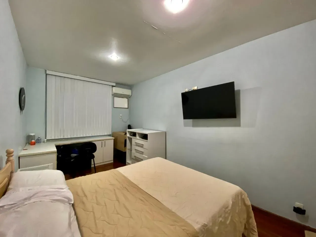 Furnished 369 m² apartment with a closed kitchen — photo 3
