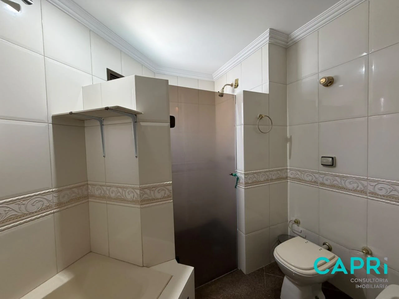 217 m² apartment with a private pool and a washing machine — photo 30