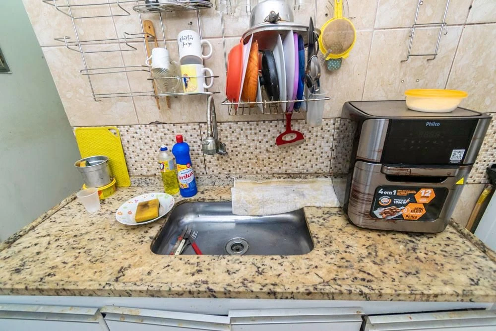 Furnished 1-bedroom apartment with 1 bathroom — photo 22