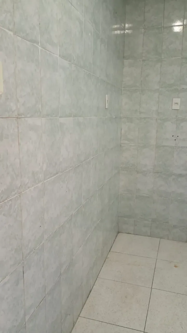House with 2 bedrooms and 1 bathroom, fitted kitchen — photo 18