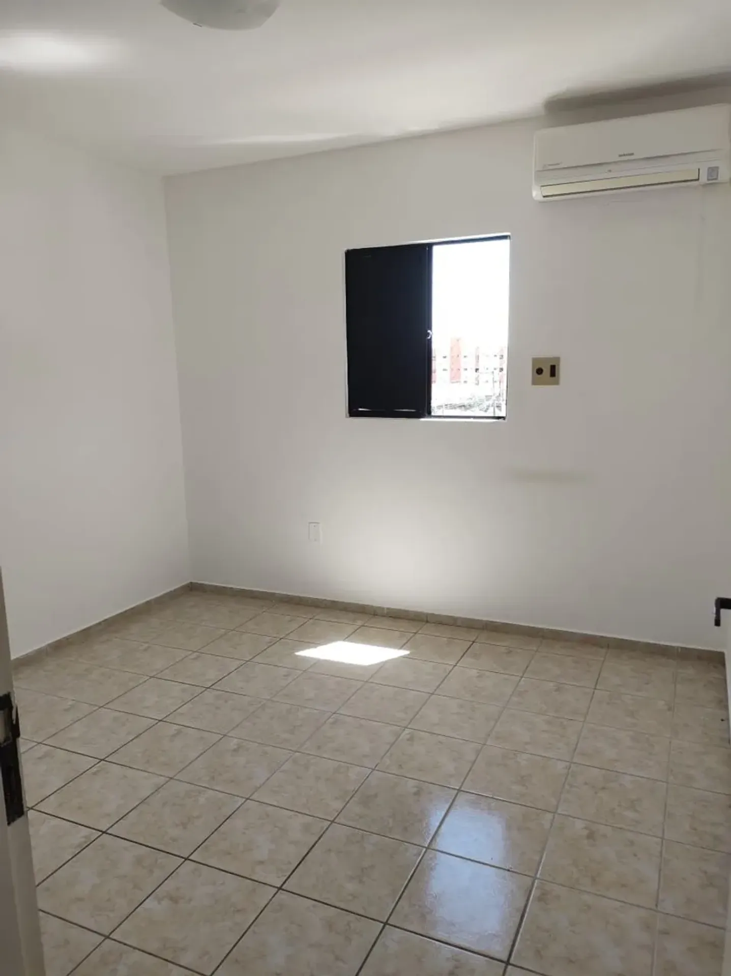 Apartamento para alugar com 3 quartos e 2 banheiros — photo 13