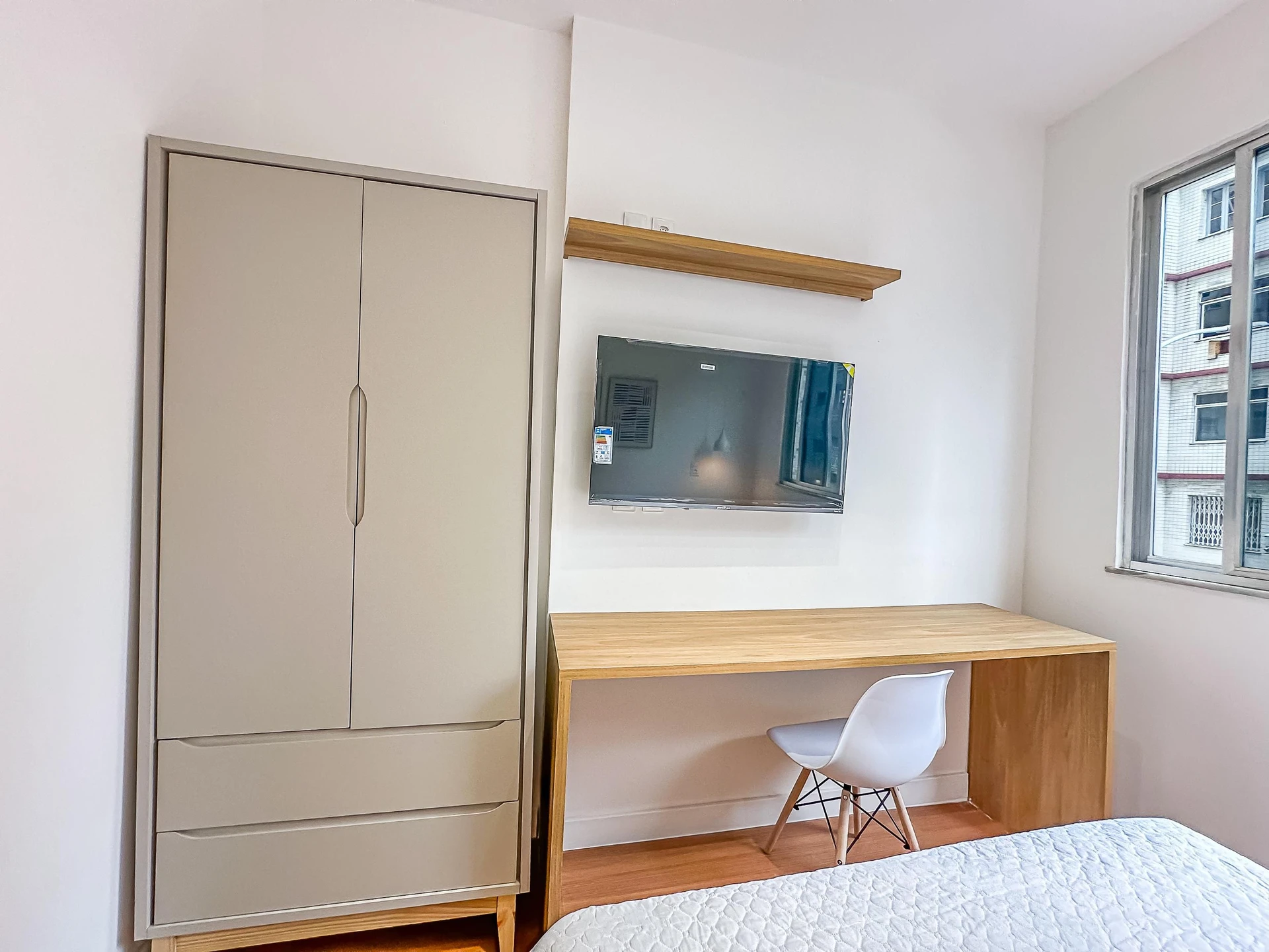 Furnished apartment, 35 m², with a home office — photo 9