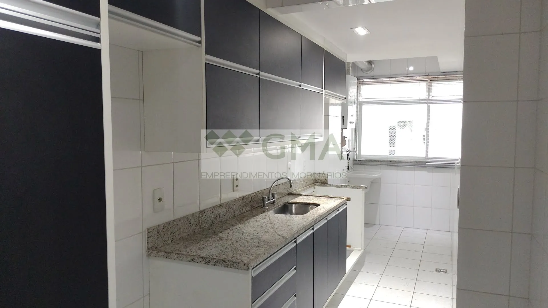 205 m² apartment on the 5th floor with 4 bedrooms — photo 35