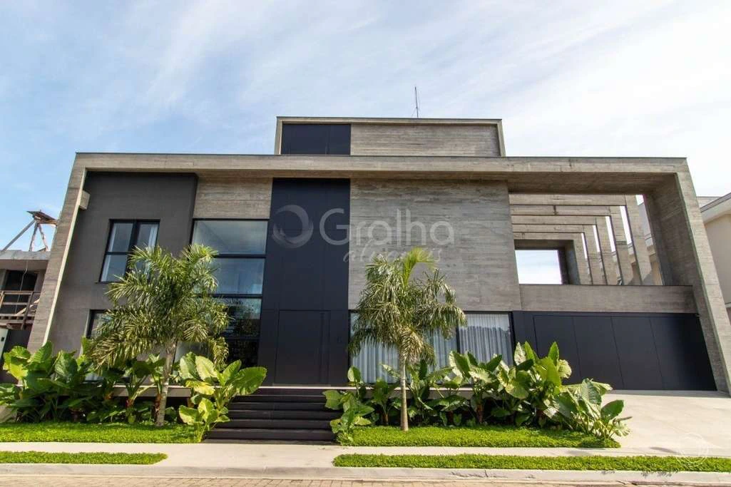 Casa com 5 suítes e 7 banheiros, com jardim privativo — photo 3