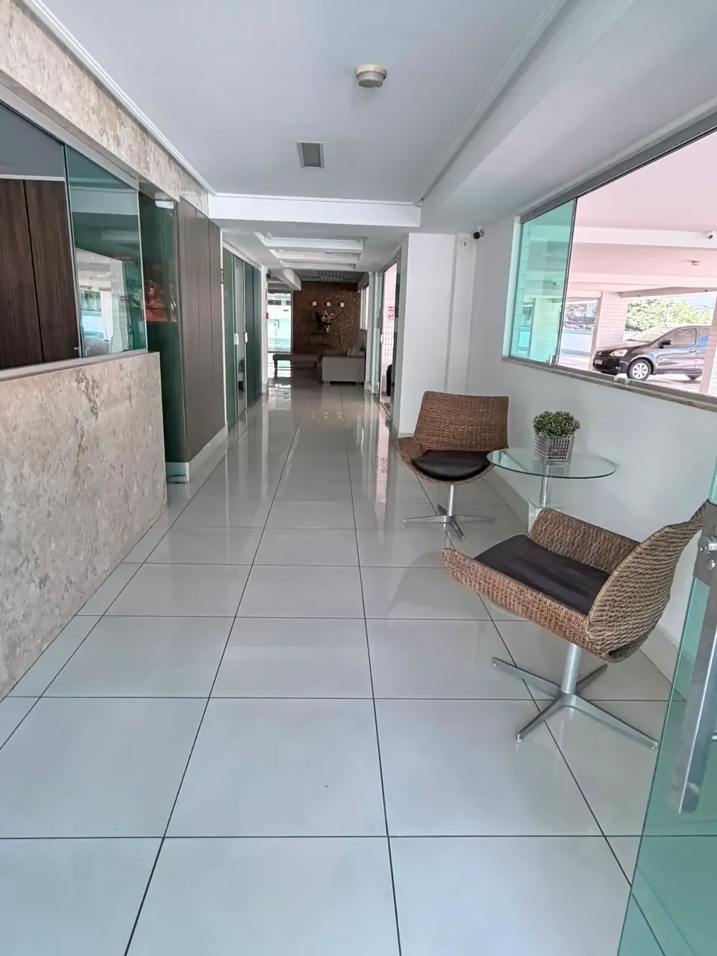 Furnished apartment with 2 bedrooms and 80 m² — photo 13