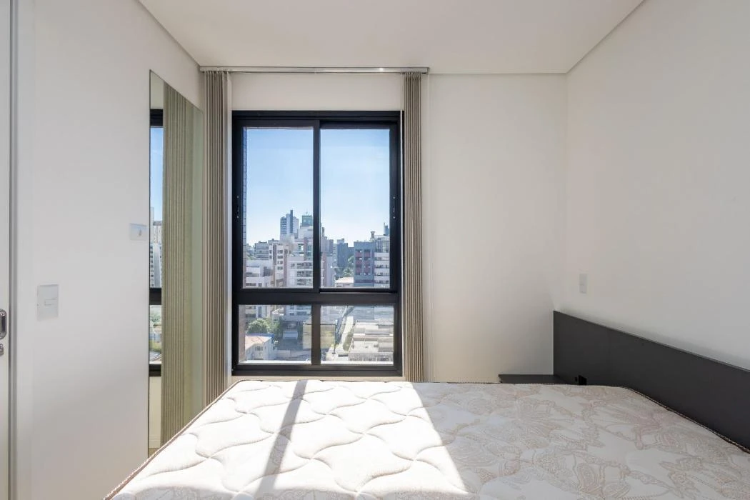 Apartamento mobiliado, 27 m², com janelas do piso ao teto — photo 20