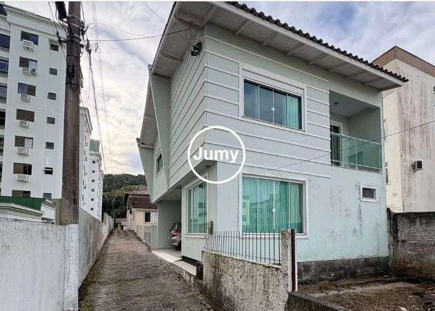 Casa amueblada de 2 dormitorios con 100 m² y balcón — photo 4