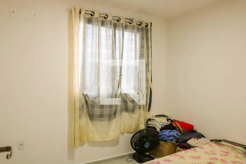 2-bedroom apartment in a building with a pool — photo 25