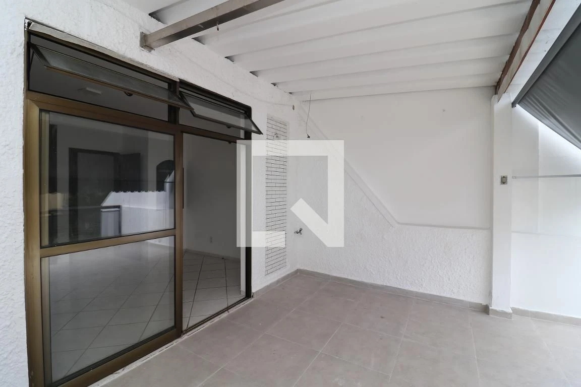 4-bedroom house, 200 m² — photo 58