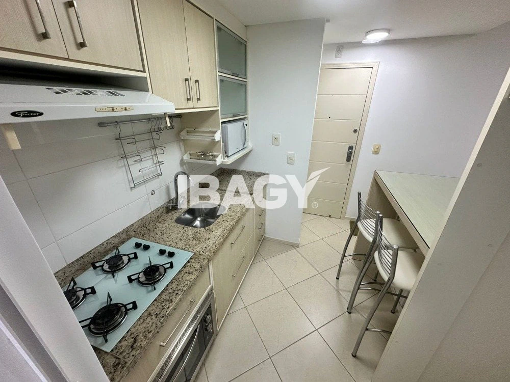 Apartamento de 3 dormitorios con cocina y fogón a gas — photo 2