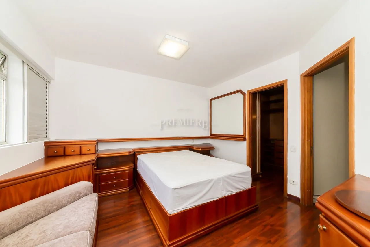 Apartamento de 4 dormitorios con balcón, 265 m² y 2 plazas — photo 14