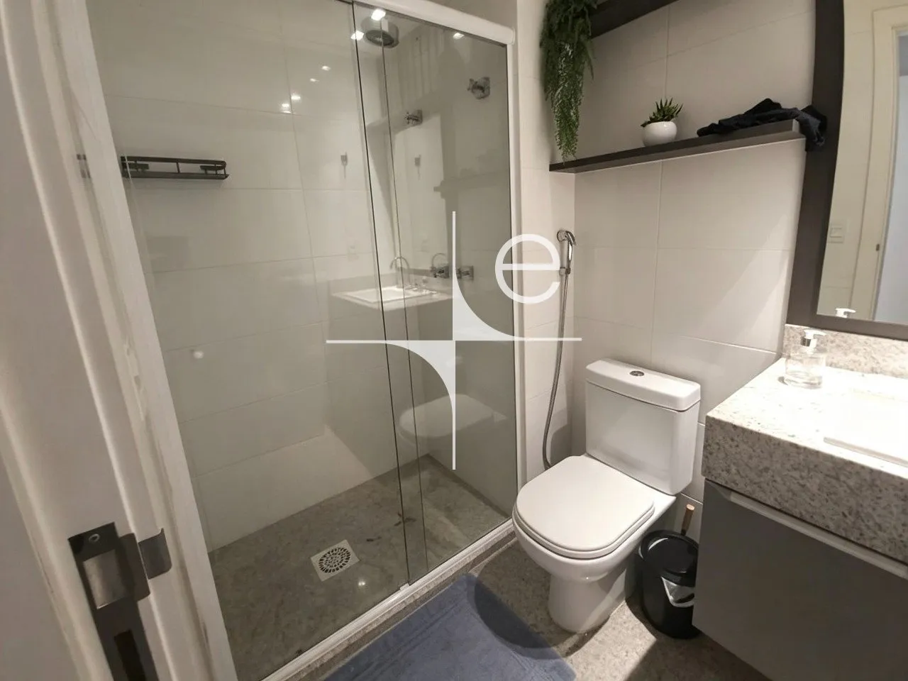 2-bedroom apartment with a washing machine — photo 12