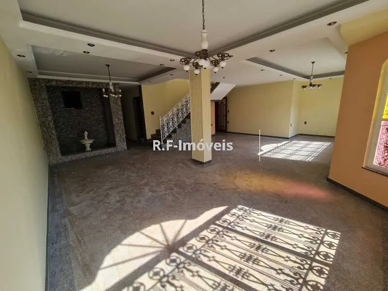 Triplex house with 4 bedrooms and 4 bathrooms — photo 11