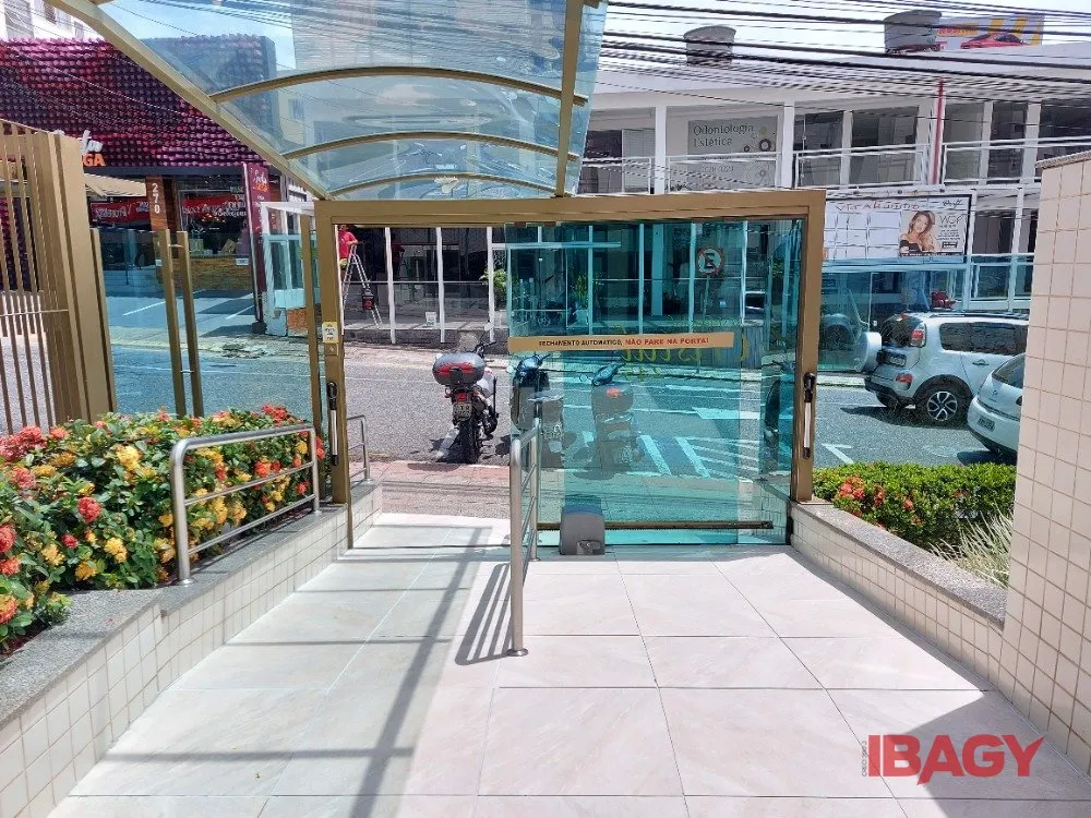 Apartamento de 4 dormitorios con 135 m² y 1 suite — photo 24