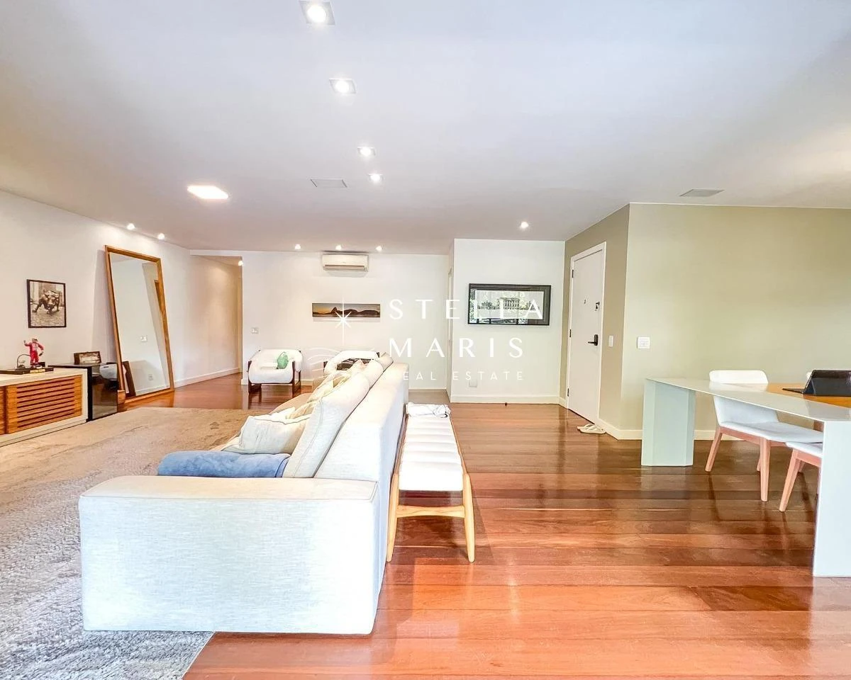208 m² apartment with 3 bedrooms and 4 parking spots — photo 9