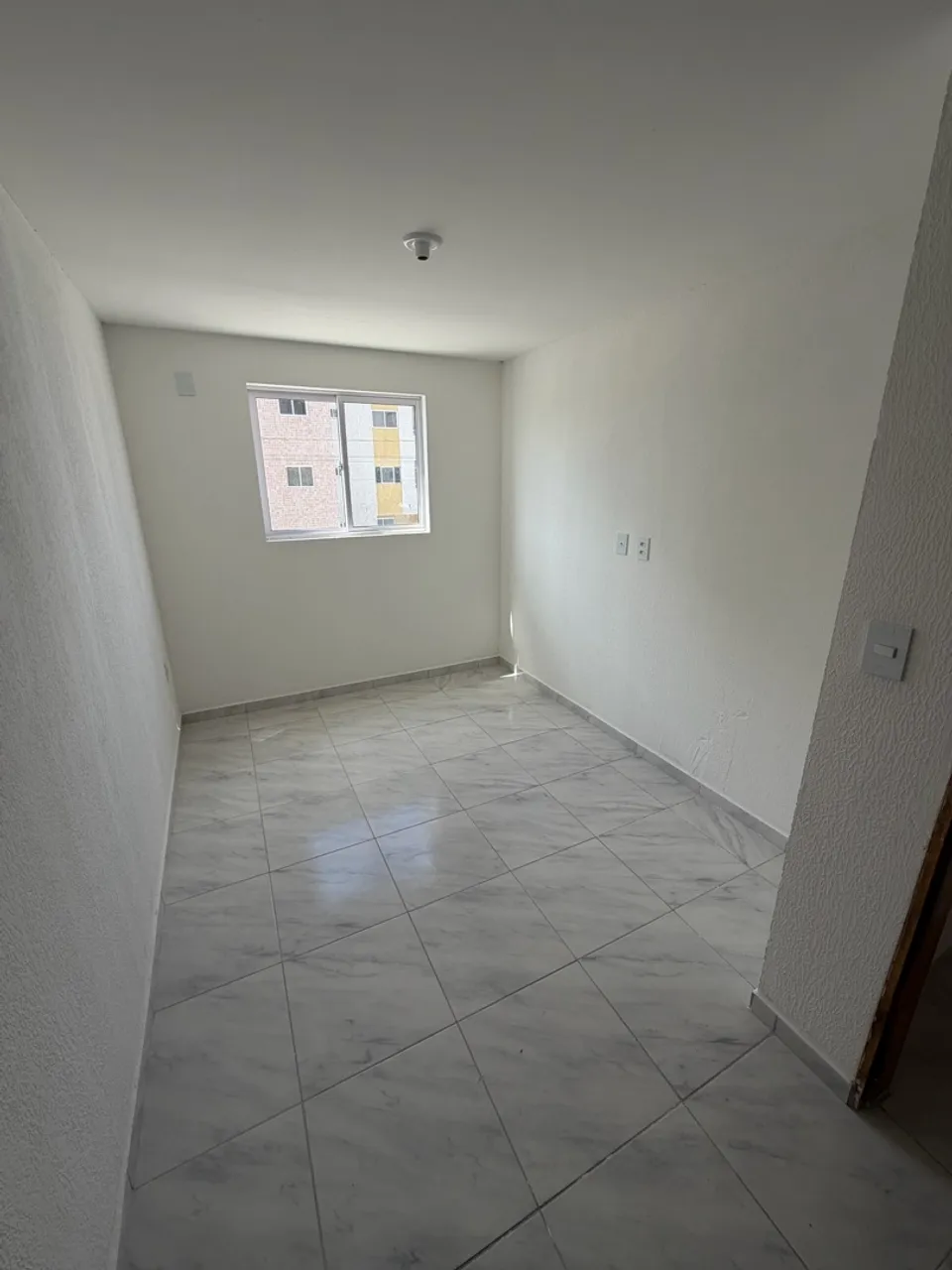 Квартира з 2 спальнями, у будинку є басейн — photo 4