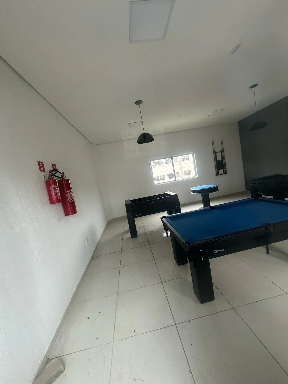 Unfurnished 2-bedroom apartment with a separate kitchen — photo 10