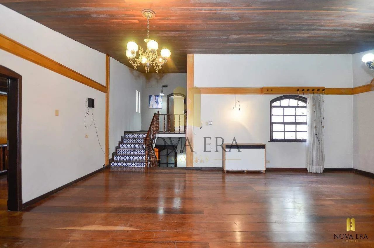 4-bedroom house with a grill on the balcony in Curitiba — photo 15