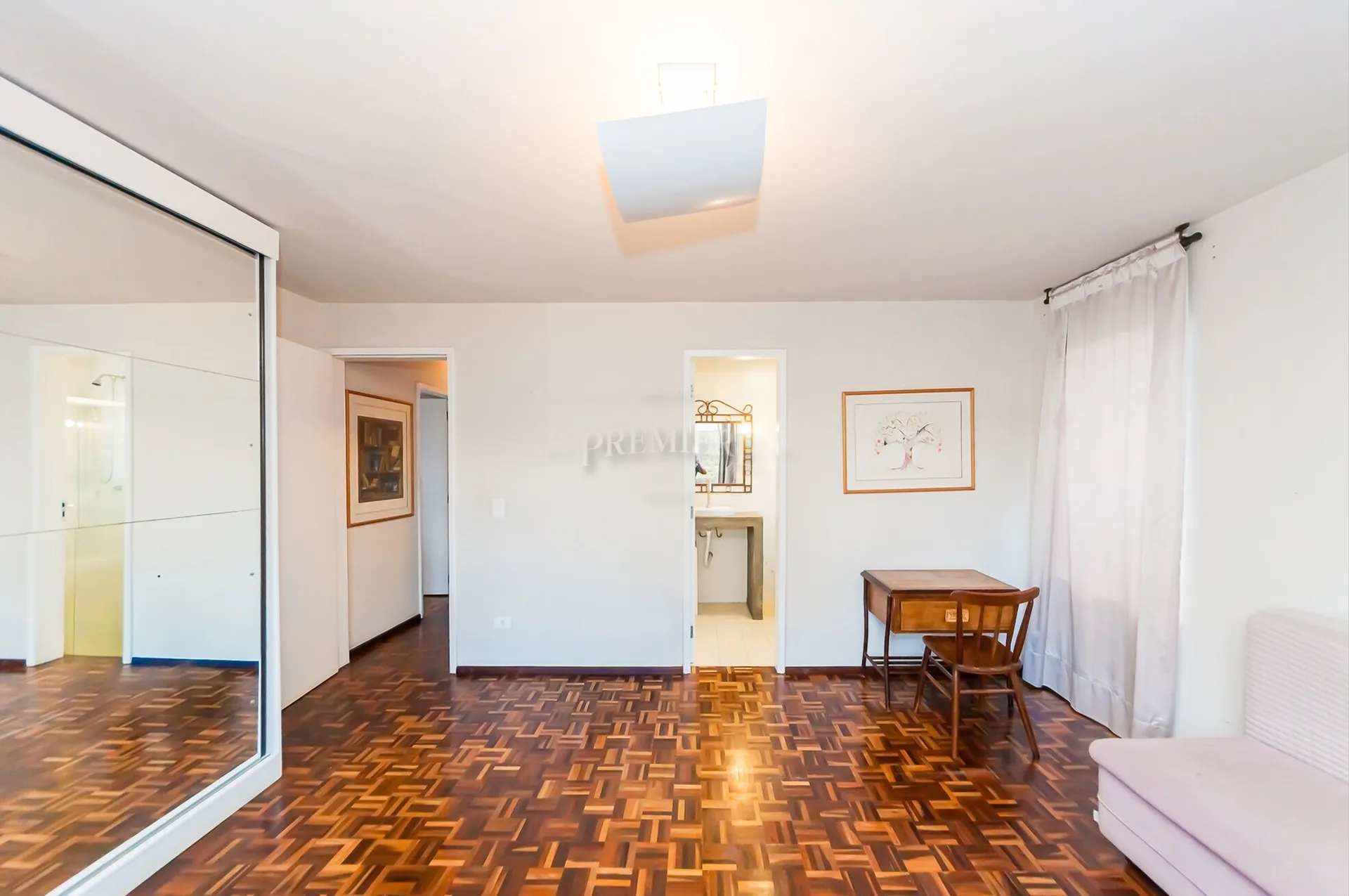 230 m² unfurnished apartment with 4 bedrooms and private garden — photo 22