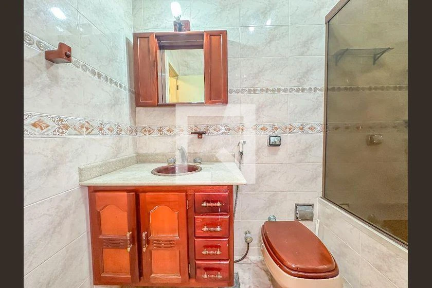 3-bedroom apartment with a bathtub — photo 12