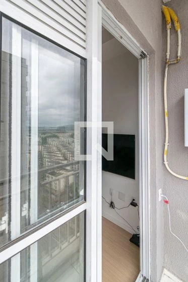 Дерев'яна підлога або ламінат та 1 спальня: квартира 38 м² — photo 15