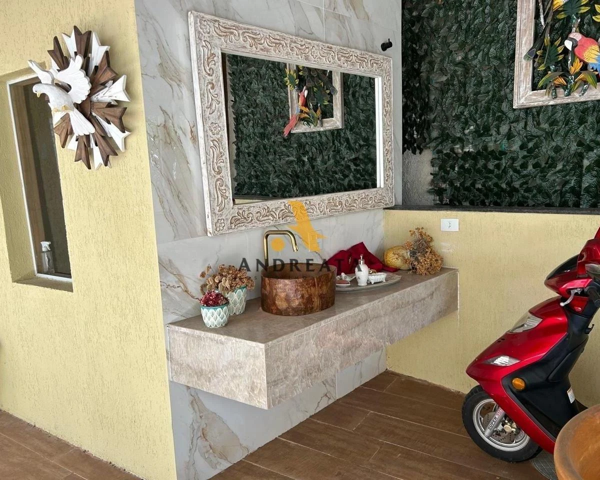 Unfurnished 6-bedroom house with 248 m² — photo 39