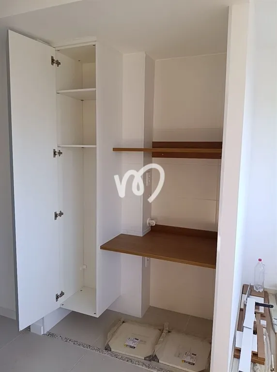 Unfurnished apartment with 1 bedroom and 2 bathrooms — photo 27