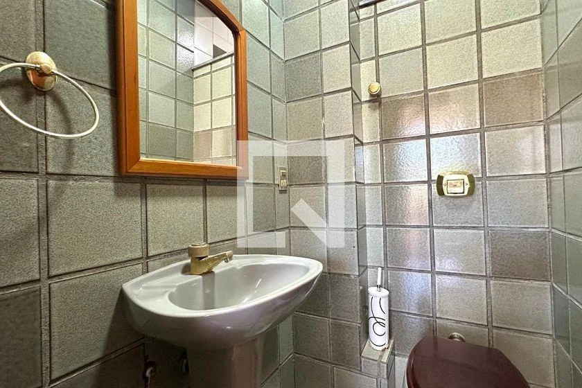 Rental apartment with 3 bedrooms and 190 m² — photo 36