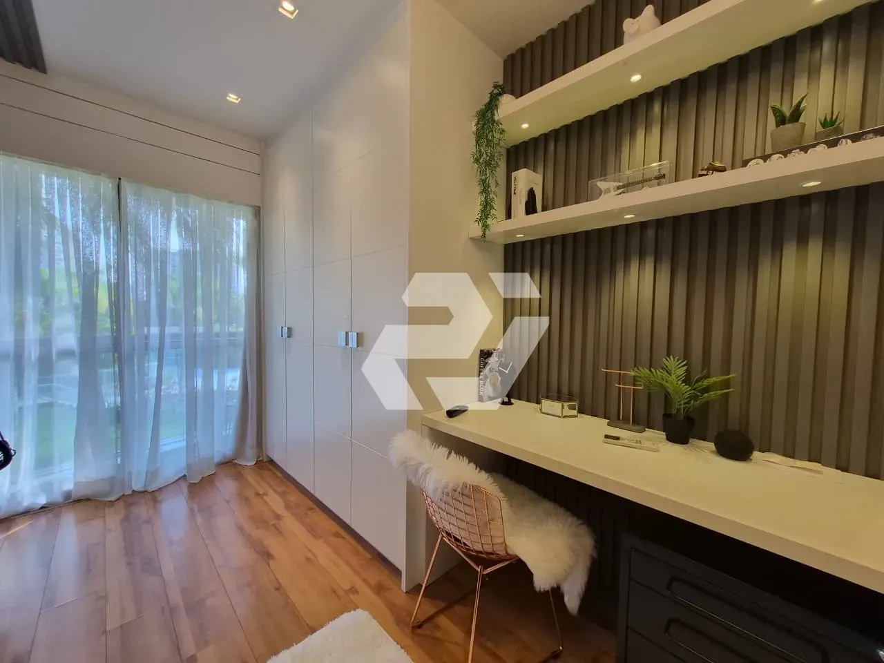 4-bedroom, 5-bath apartment with balcony and 3 parking — photo 36