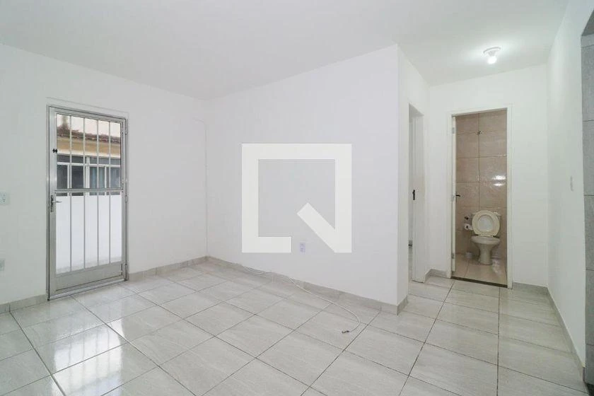 Квартира з 2 спальнями, балконом і площею 60 м²