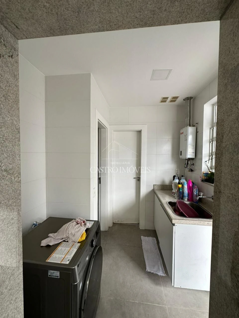 Furnished duplex house with 220 m² and 4 bedrooms — photo 26