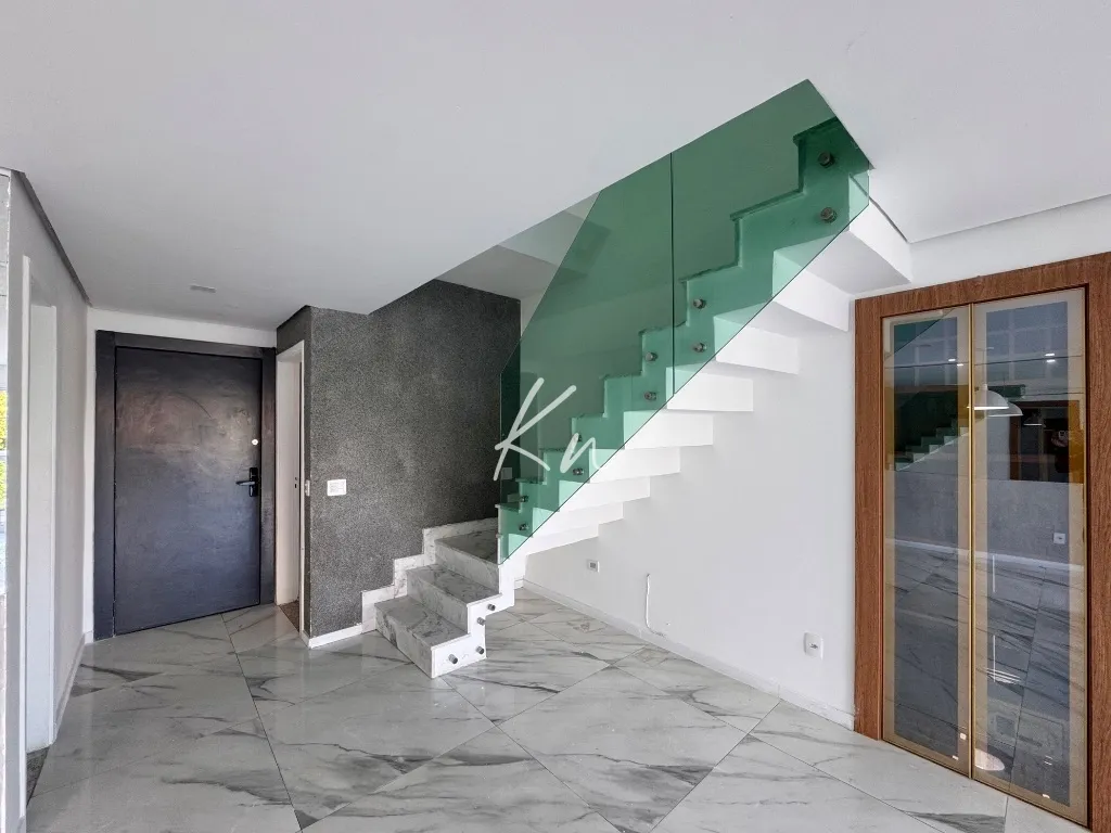 210 m² unfurnished apartment with 3 bedrooms and 5 baths — photo 3