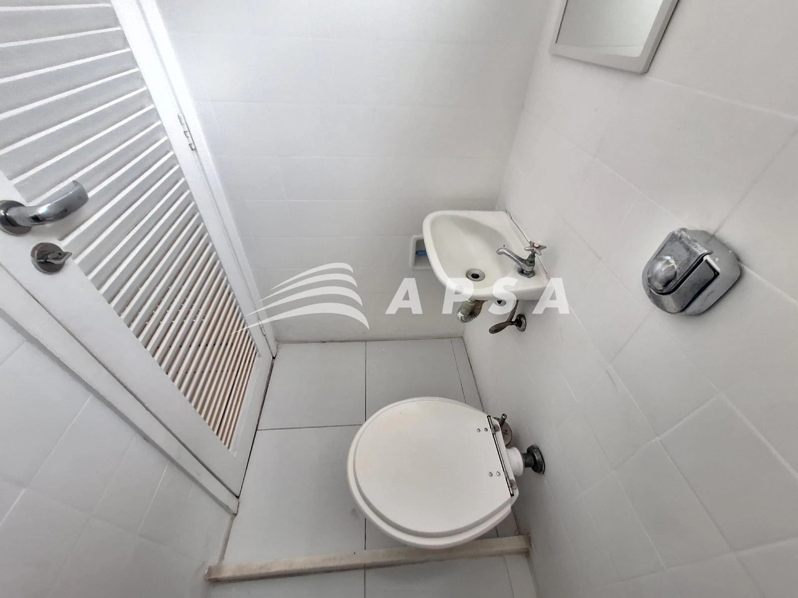 Квартира: 2 спальні, 1 з власною ванною кімнатою, 93 м² — photo 12