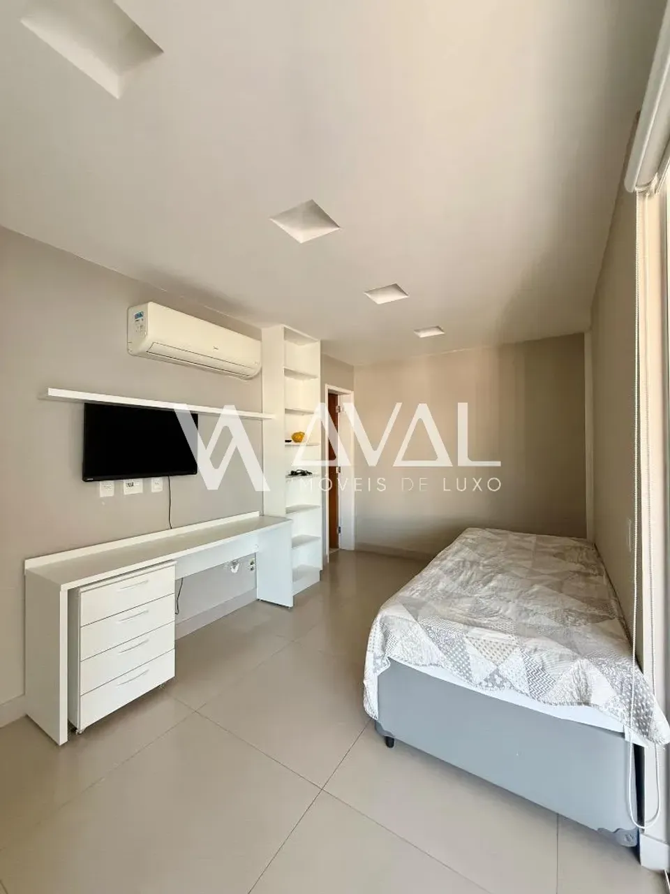 190 m² duplex penthouse with 3 suites and pool — photo 8