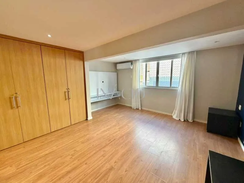Apartamento de 350 m² com churrasqueira privativa e banheira — photo 9