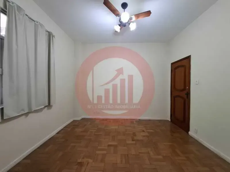 Apartamento, 36 m², com piso de madeira ou laminado — photo 18