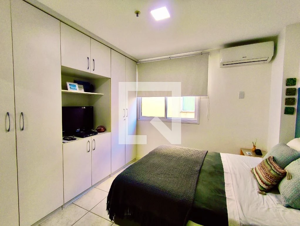 Furnished 1-bedroom apartment with open kitchen — photo 4