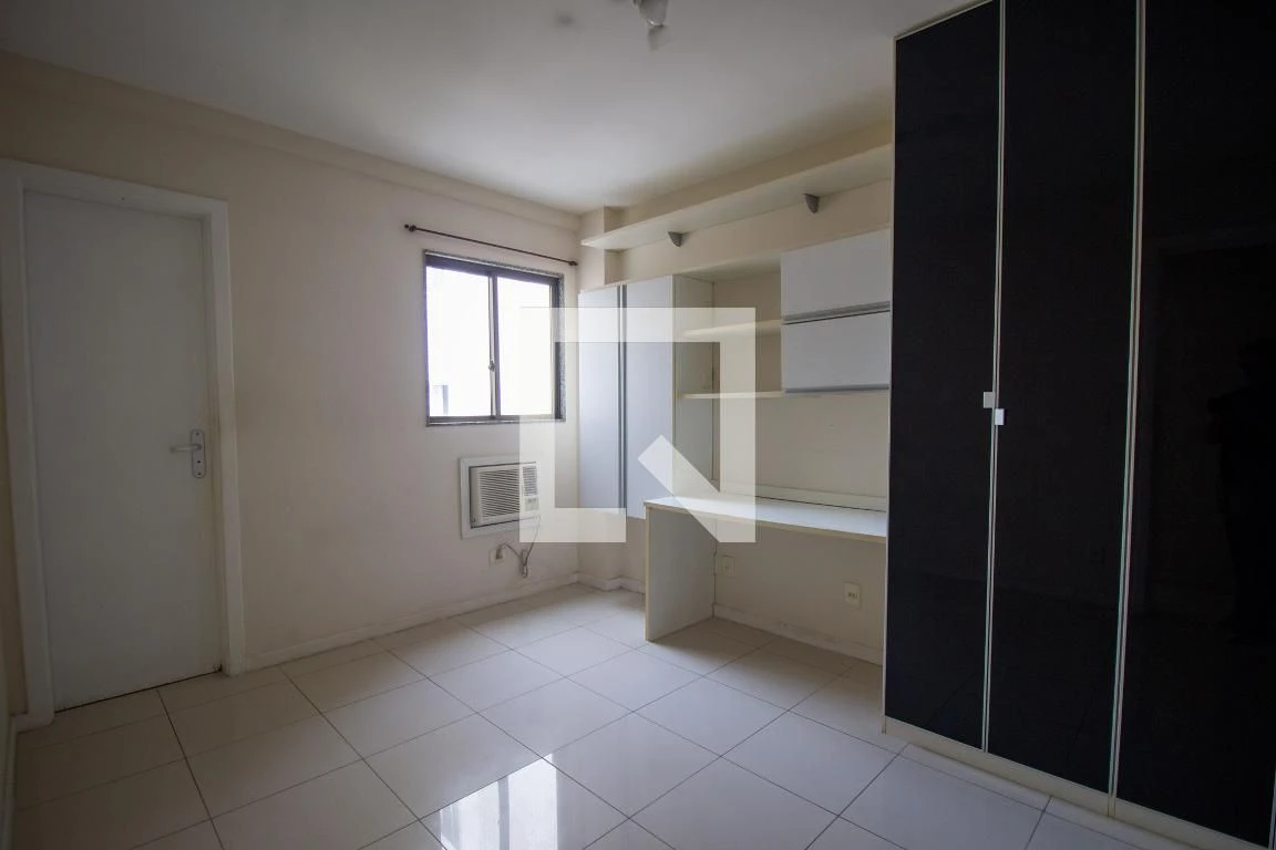 3-bedroom apartment with enclosed kitchen and private garden — photo 43