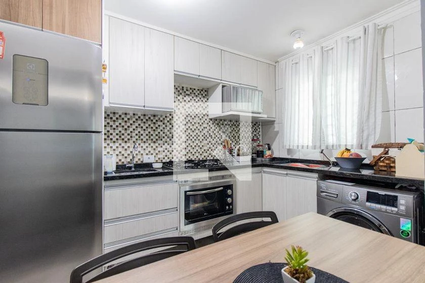 Furnished 2-bedroom apartment with private BBQ — photo 18