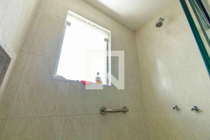 300 m² house with 5 en-suite bedrooms and private garden — photo 18