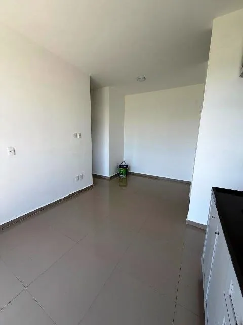 1-bedroom apartment with open-plan kitchen and parking — photo 11