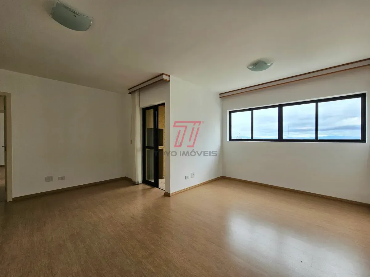Rental apartment with 3 bedrooms and a balcony — photo 2